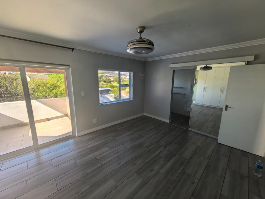 4 Bedroom Property for Sale in Somerset Country Estate Western Cape